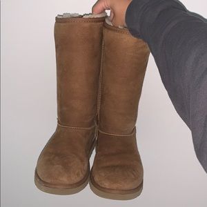 Chestnut uggs
